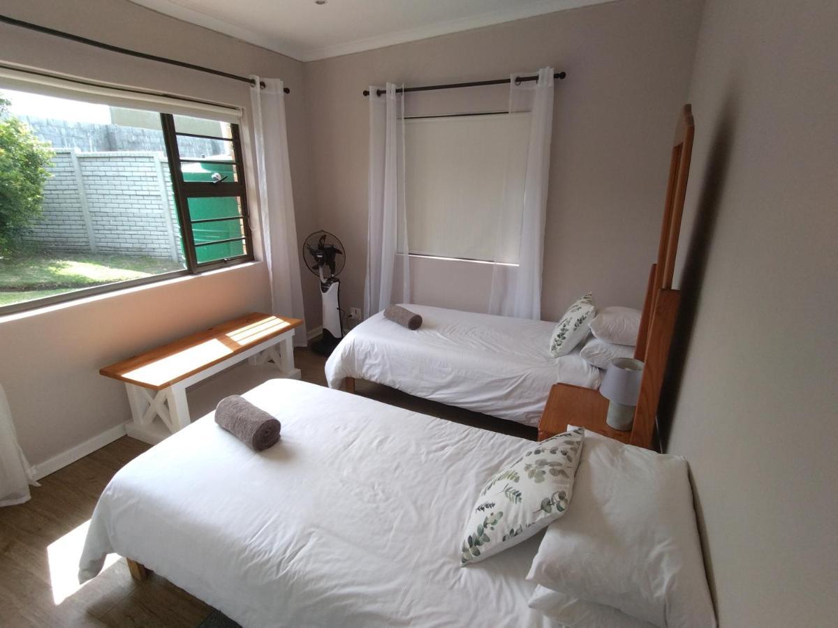 2 Bedroom Guest Suite At A-Frame Glengariff Beach Glen Eden 외부 사진
